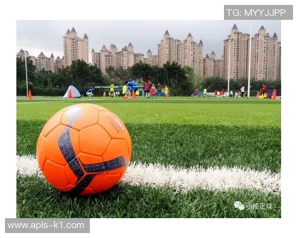 深圳足球培训学校助力青少年成长提升足球技能与团队合作精神 深圳足球培训学校助力青少年成长提升足球技能与团队合作精神